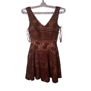 Jodi Kristopher Cocktail Dress Women's Size 1 Maroon Cotton Blend V-Neck‎